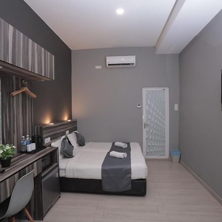 Dj Citi Inn Premier كُوالا تيرينغانو المظهر الخارجي الصورة