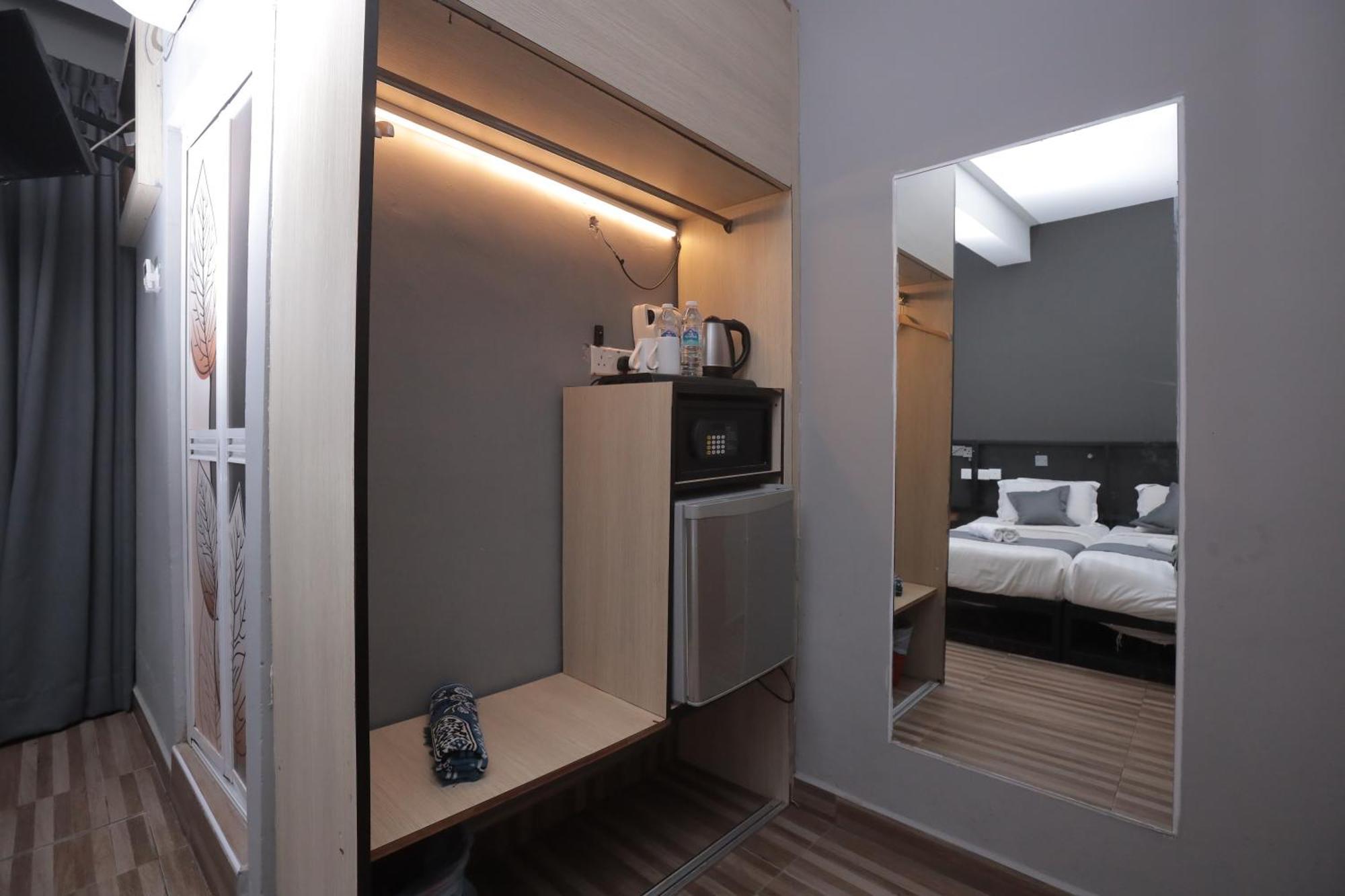 Dj Citi Inn Premier كُوالا تيرينغانو المظهر الخارجي الصورة